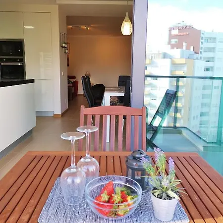 Apartmán Rocha Prime 2 Bed Apart, Praia Da Rocha, 2min Walk To The Beach *