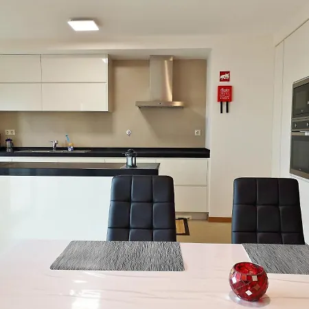 Rocha Prime 2 Bed Apart, Praia Da Rocha, 2min Walk To The Beach * Portimão